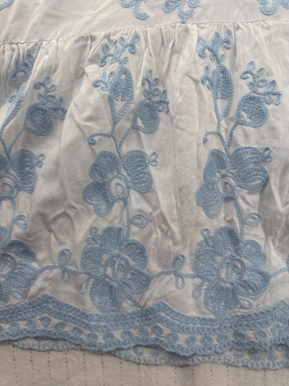 Kindred Womens Top Sz M Blue/White Embroidered Peasant Shirt Boho Cottage Fairy - Picture 3 of 10